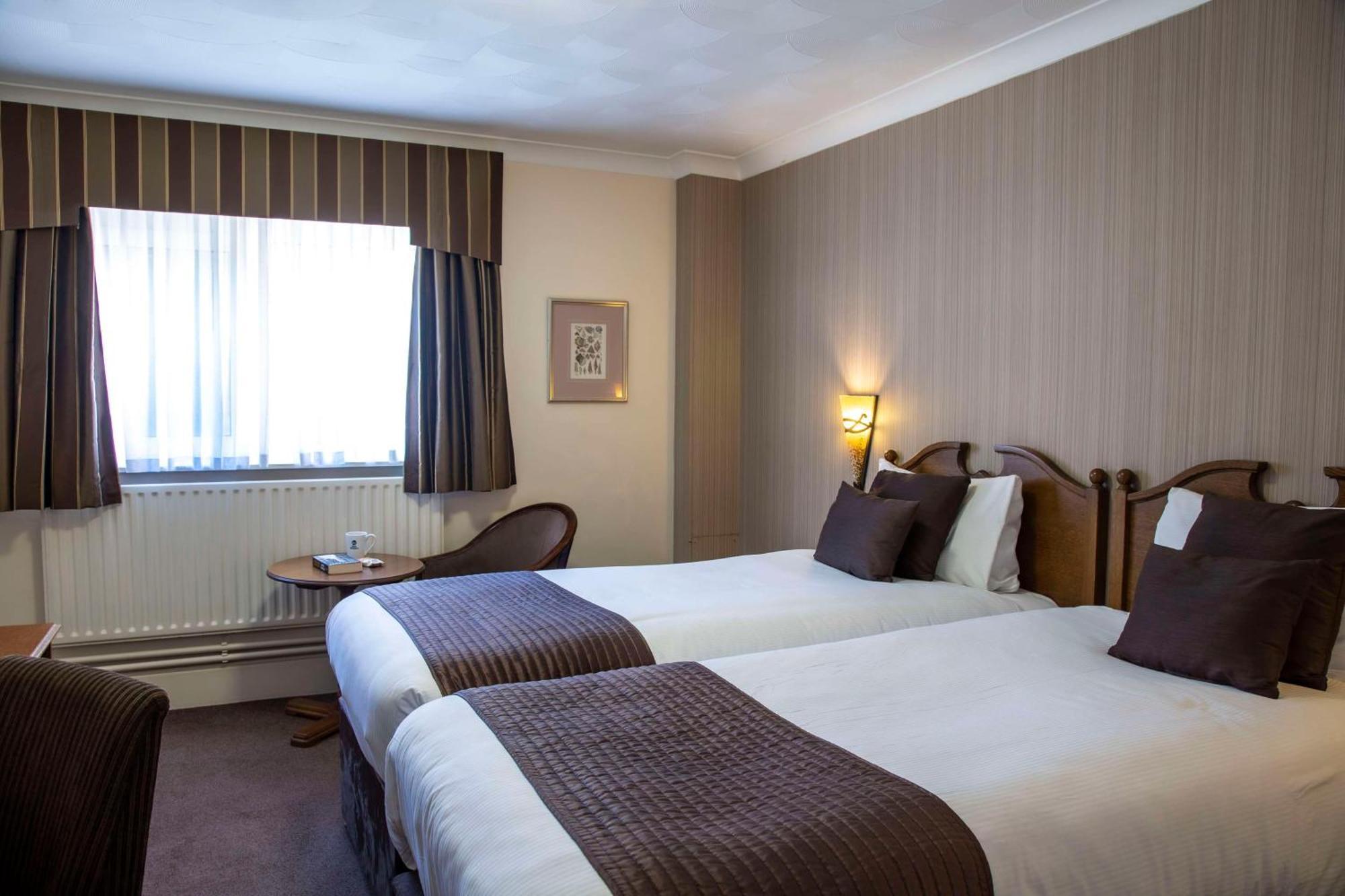 Western Manor 3*