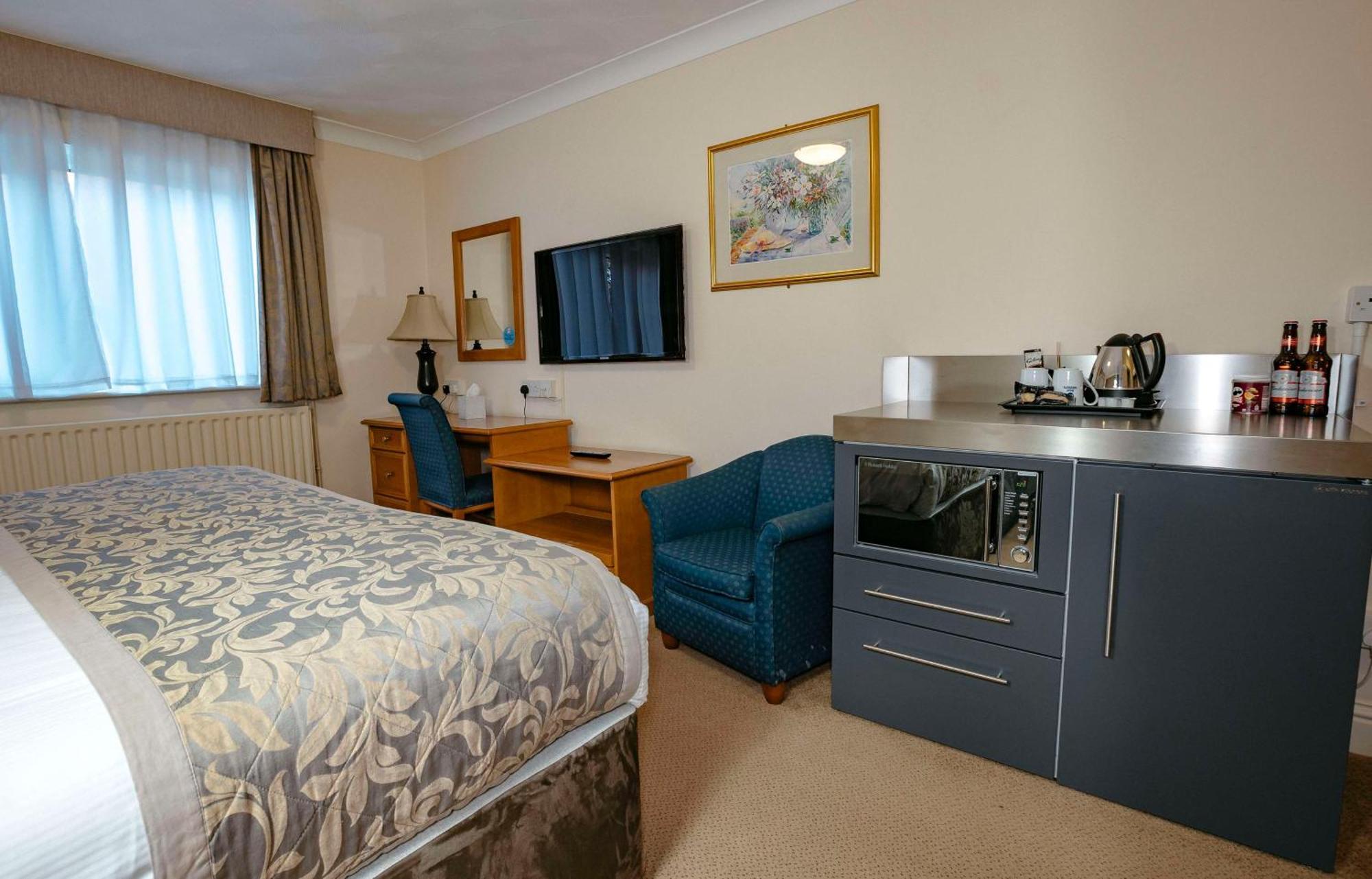 Western Manor Hotel 3*