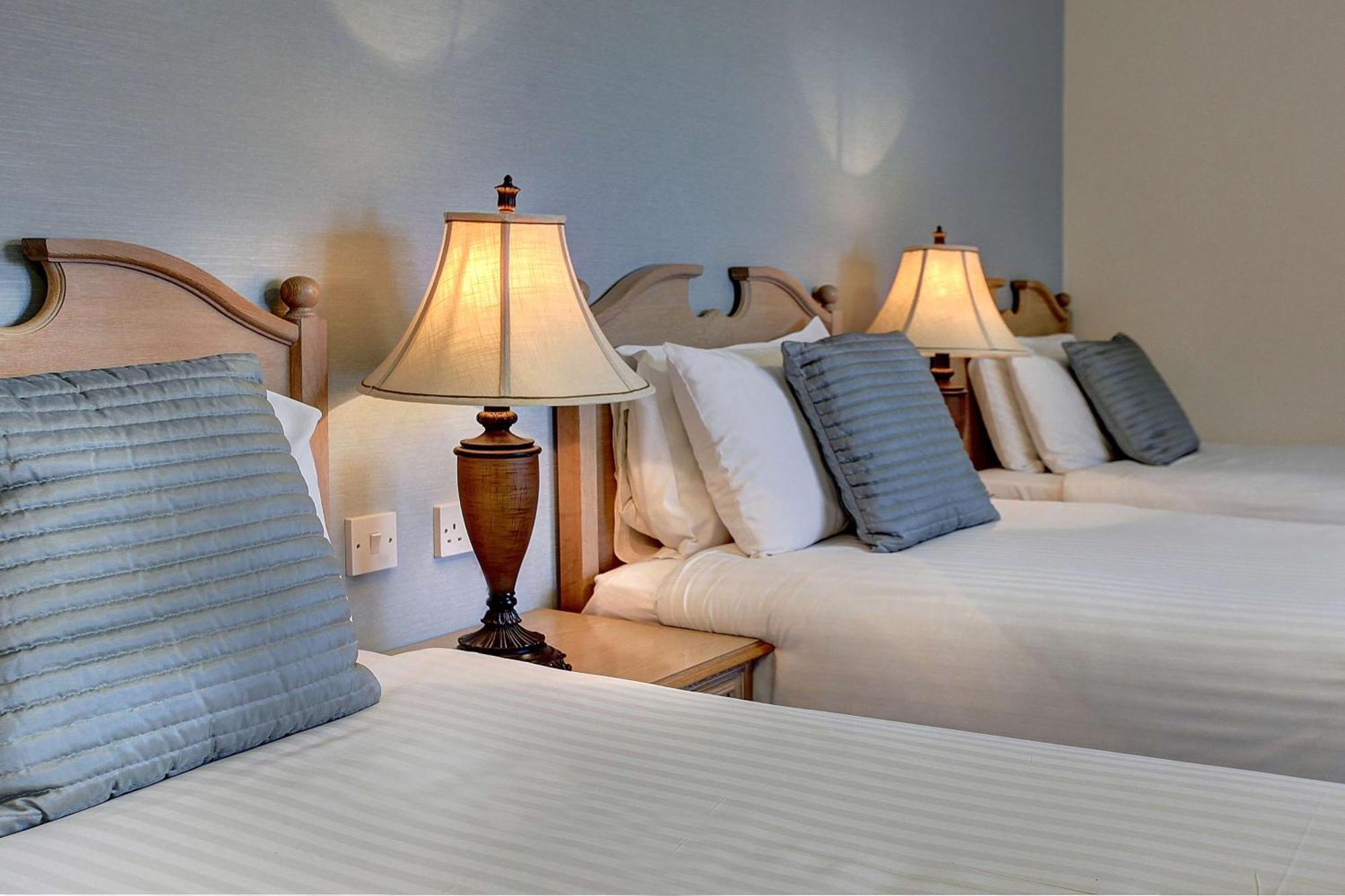 Western Manor Hotel 3*
